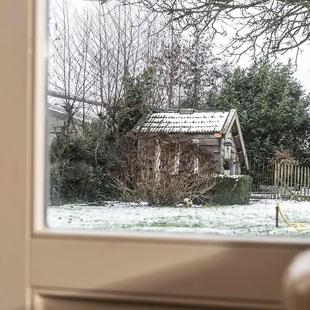 ベッド・アンド・ブレックファスト Bed En Omelet 3*